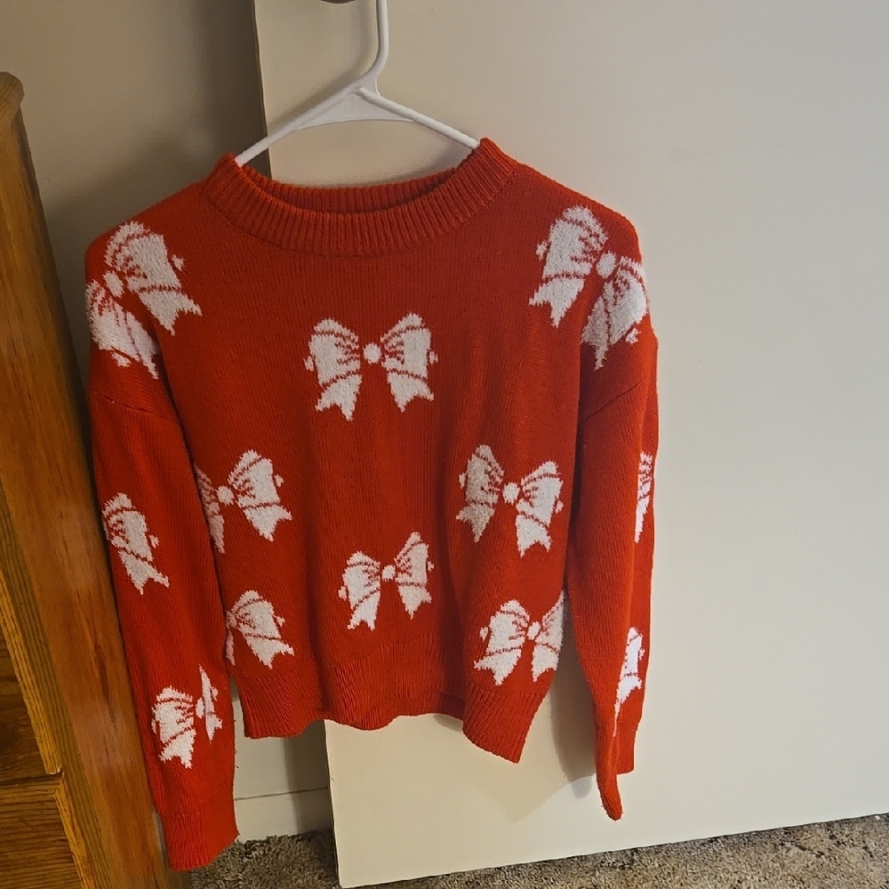 Red Bow Pattern Sweater